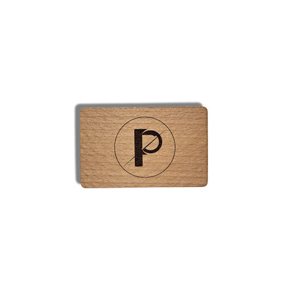 Koka vizītkarte ar gravējumu, QR kodu un TAP funkciju – personalizējama