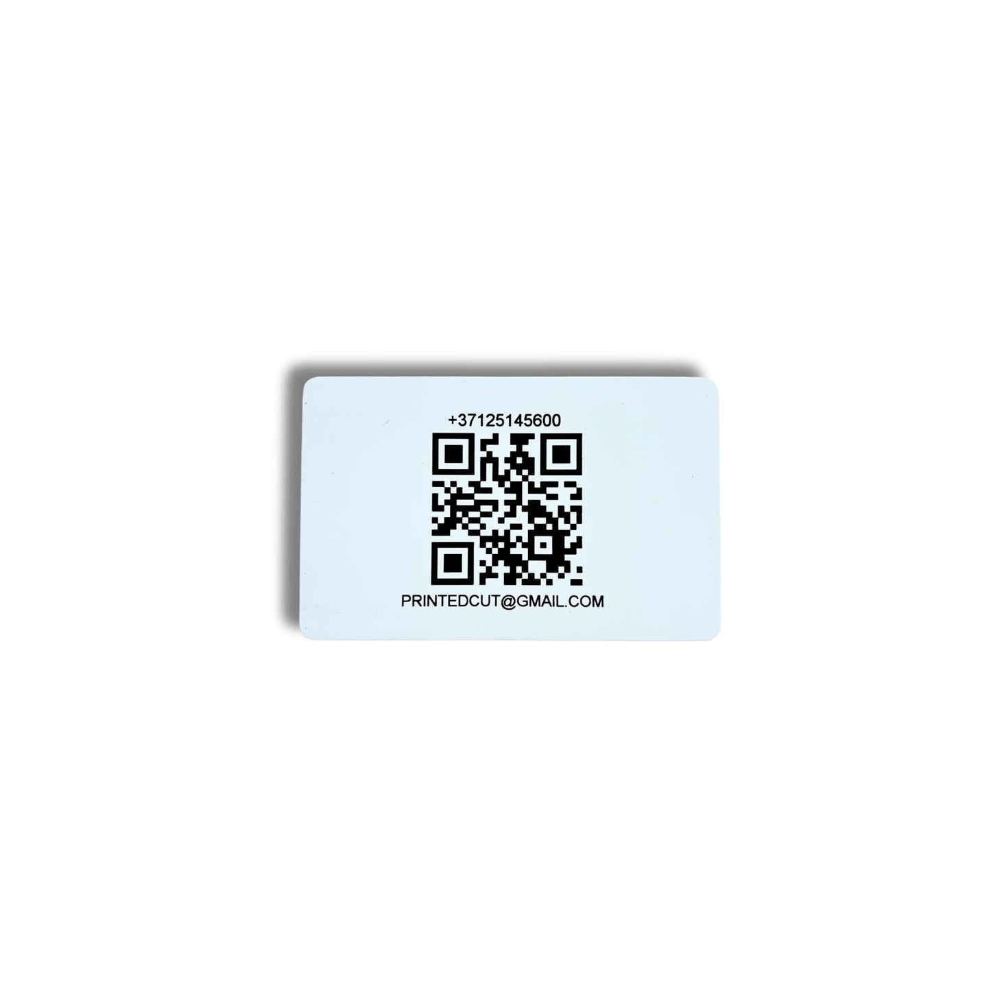 Digitālā QR kodu un TAP funkcijas plastmasas vizītkarte ar Tavu dizainu